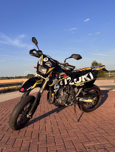SUZUKI DR-Z 400