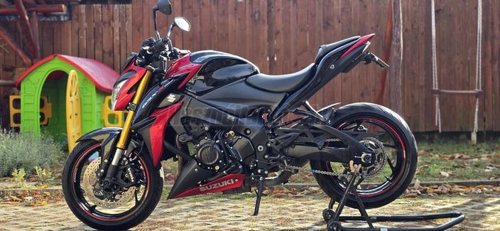 SUZUKI GSX-S 1000