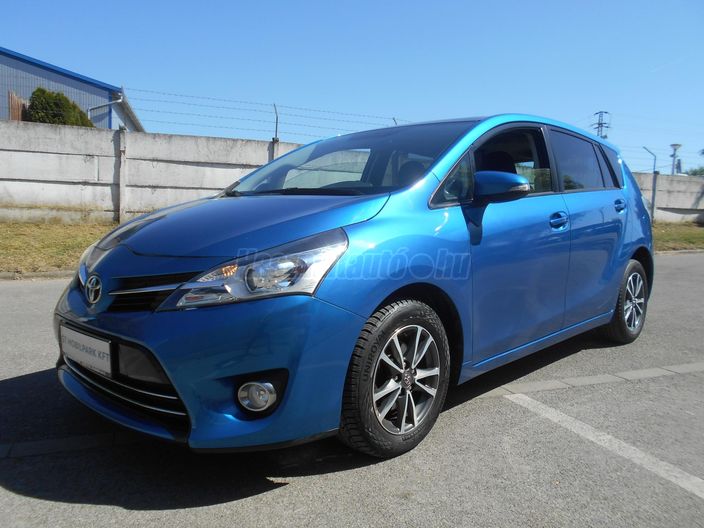 TOYOTA VERSO 1.6 Live Comfort
