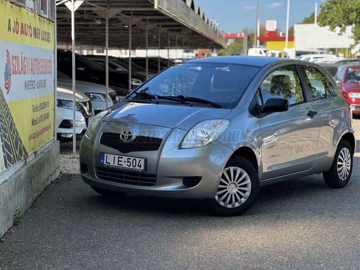 TOYOTA YARIS 1.0
