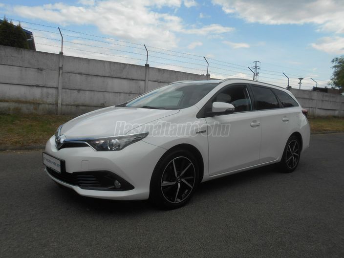 TOYOTA AURIS Touring Sports 1.8 HSD Executive (Automata)