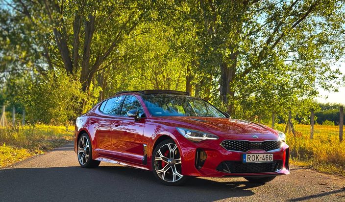 KIA STINGER 3.3 T-GDI GT 4x4 (Automata)
