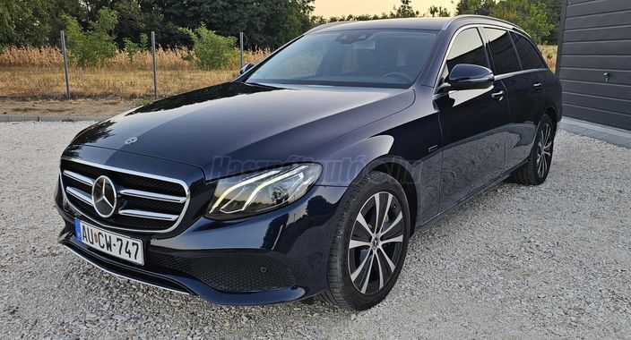 MERCEDES-BENZ E 300 de T 9G-TRONIC EQ Power