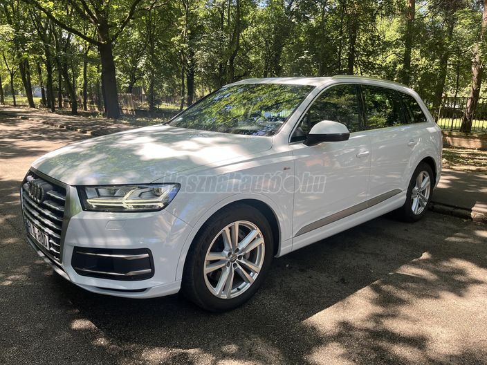 AUDI Q7 3.0 V6 TDI quattro Tiptronic ic [7 személy]
