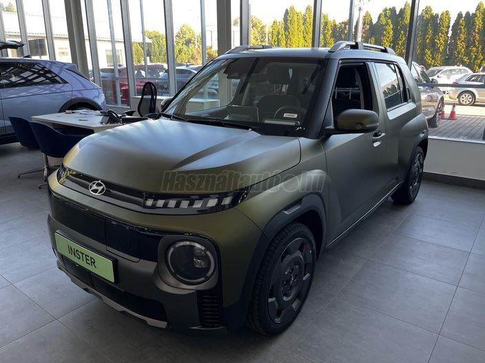 HYUNDAI INSTER 49kWh Cross
