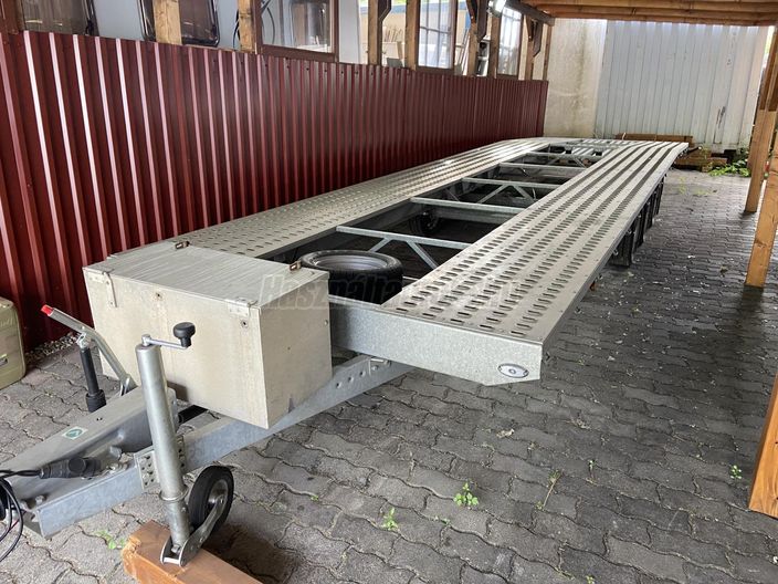 NIEWIADOW BR3 8x2.1 3500kg!