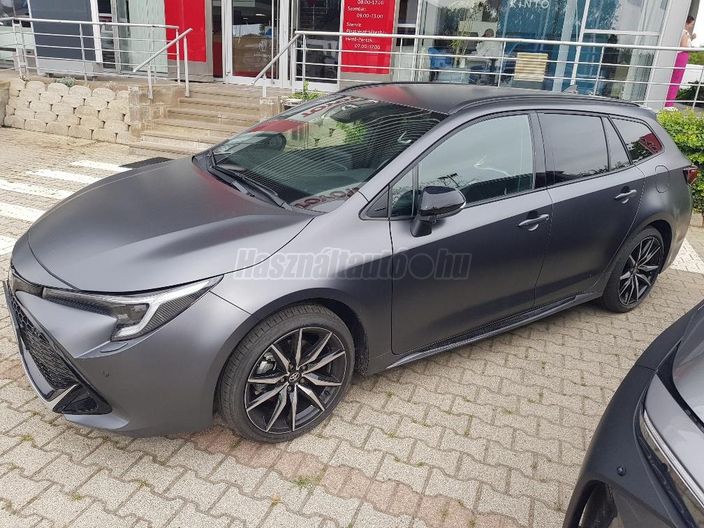 TOYOTA COROLLA Touring Sports 2.0 Hybrid GR Sport e-CVT