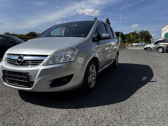 OPEL ZAFIRA 1.6 Cosmo