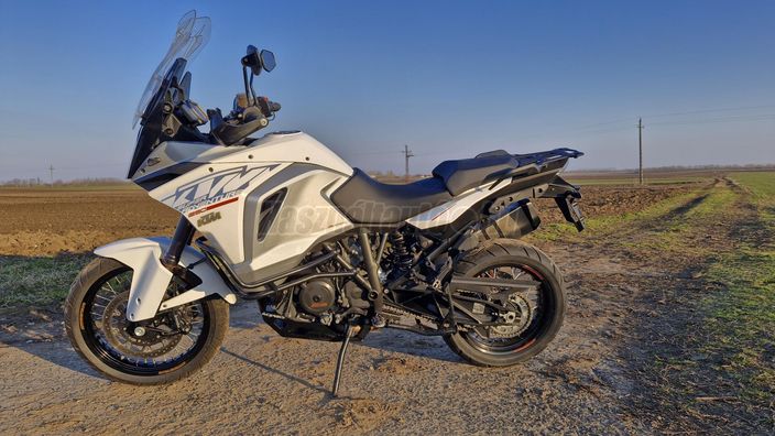 KTM 1290 SUPER ADVENTURE T