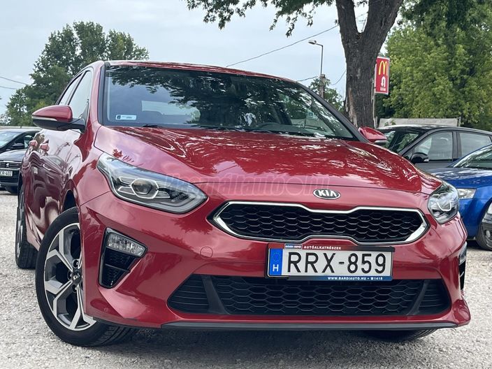 KIA CEE'D Ceed 1.4 MPI Platinum