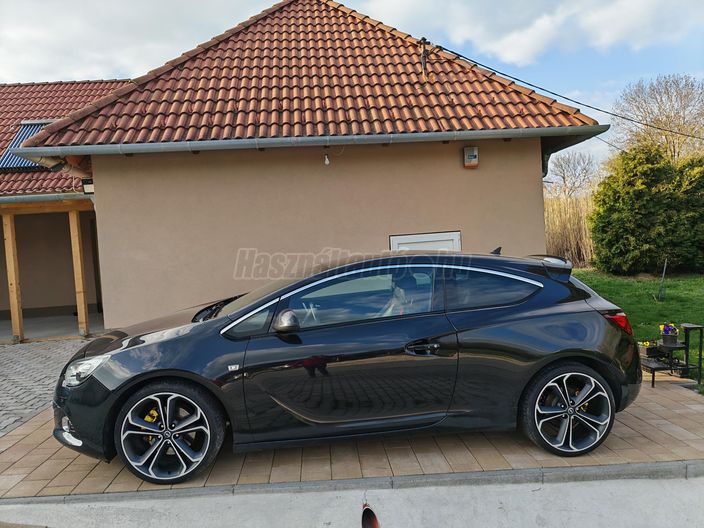 OPEL ASTRA J GTC 2.0 CDTI Start-Stop Bi-Turbo