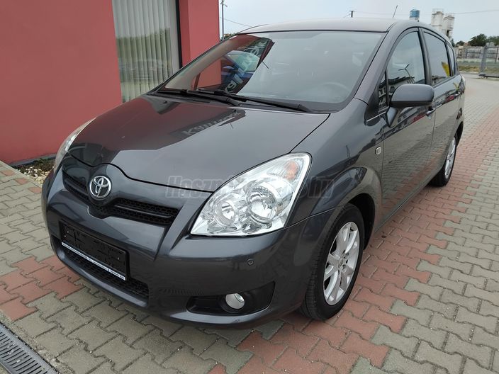 TOYOTA COROLLA VERSO 1.8 Linea Sol