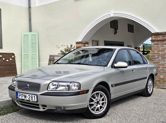 VOLVO S80 2.4