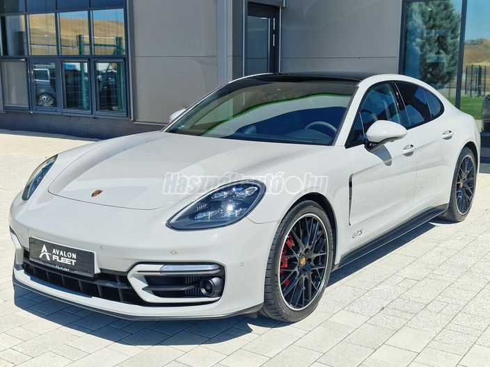 PORSCHE PANAMERA GTS PDK