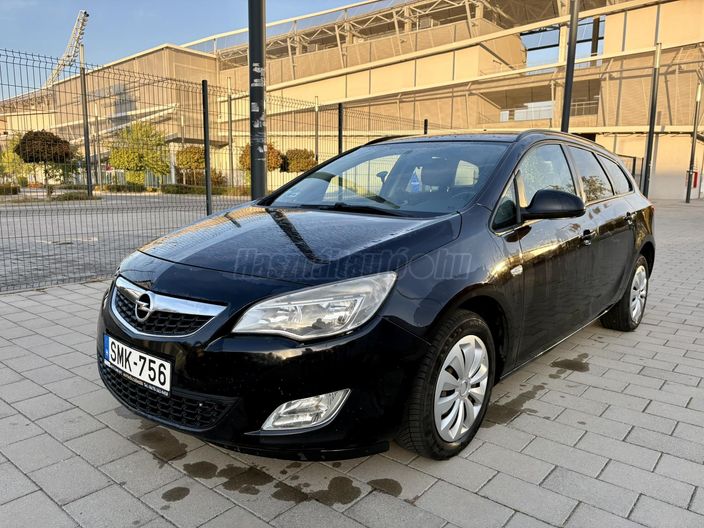 OPEL ASTRA J Sports Tourer 1.7 CDTI Enjoy