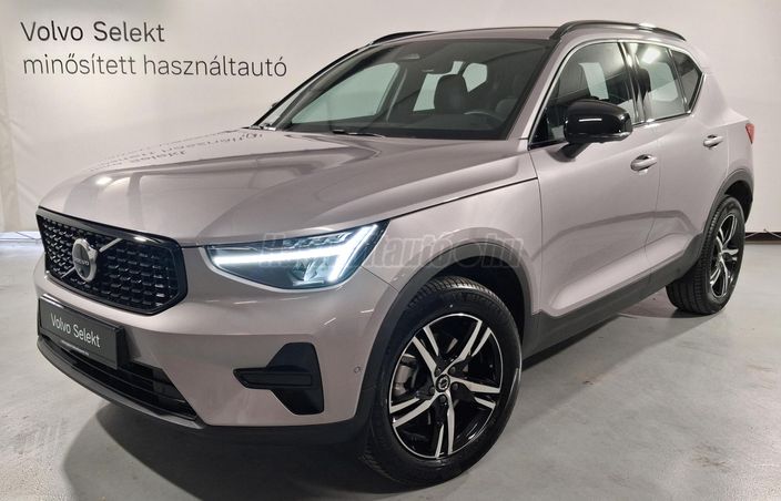 VOLVO XC40 2.0 [B3] MHEV Plus Dark DCT