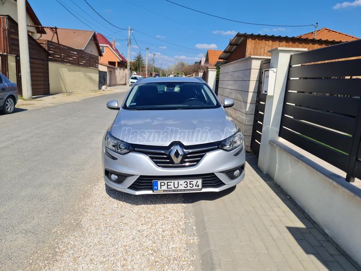 RENAULT MEGANE 1.2 TCe Intens