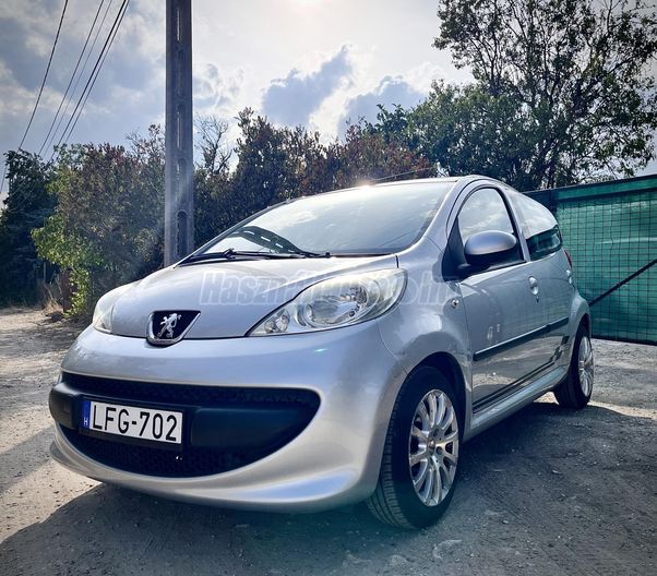 PEUGEOT 107 1.0 Urban