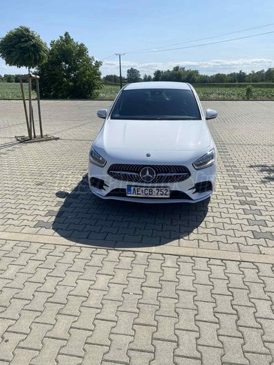 MERCEDES-BENZ B 180 d 7G-DCT