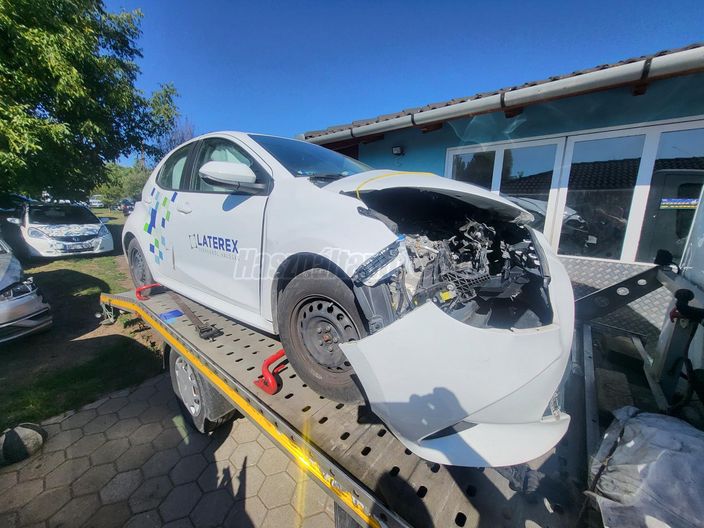 TOYOTA YARIS 1.5 VVT-i Comfort CVT