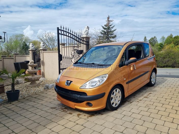 PEUGEOT 1007 1.4 16V Trendy