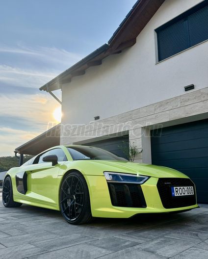AUDI R8 Coupé 5.2 V10 Plus quattro S-tronic