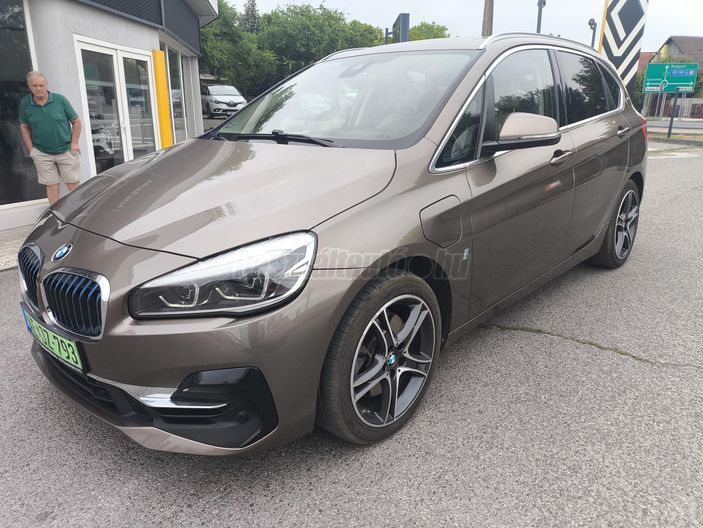 BMW 225 225xe iPerformance Luxury (Automata)