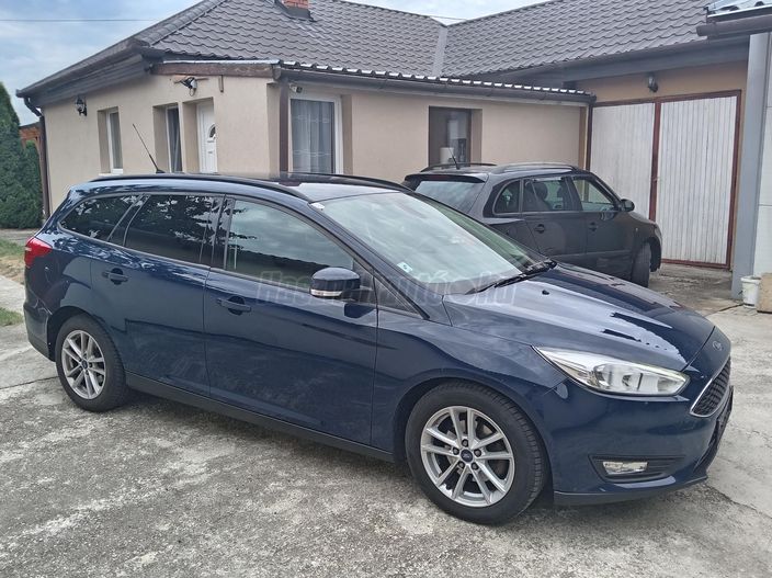 FORD FOCUS 1.5 TDCI Black Edition