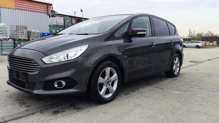 FORD S-MAX 1.5 EcoBoost Titanium [7 személy]