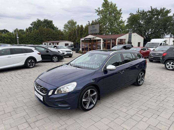 VOLVO V60 1.6 [T3] R-Design
