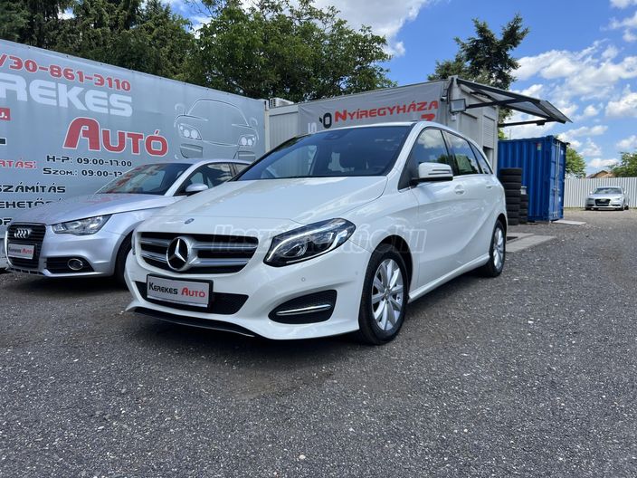 MERCEDES-BENZ B 180 Style
