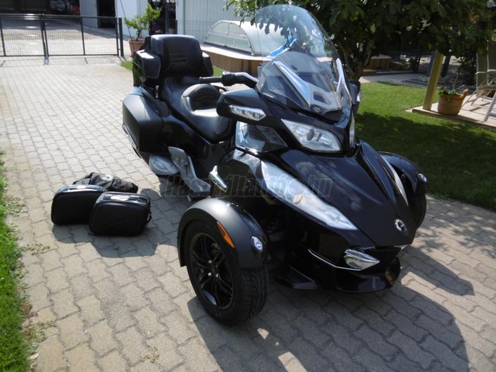 CAN-AM SPYDER