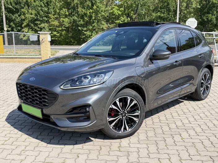 FORD KUGA 2.5 PHEV ST-Line X CVT