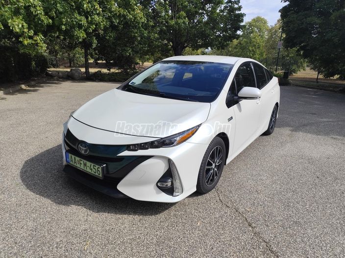 TOYOTA PRIUS PLUG-IN 1.8 PHV Executive e-CVT