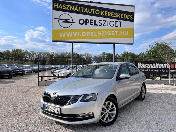 SKODA OCTAVIA 1.5 TSI ACT Ambition
