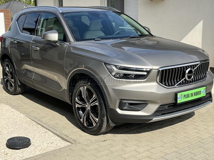 VOLVO XC40 1.5 [T4] Recharge Plus Dark DCT