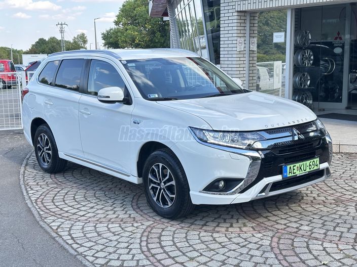 MITSUBISHI OUTLANDER 2.4 PHEV Invite 4WD CVT