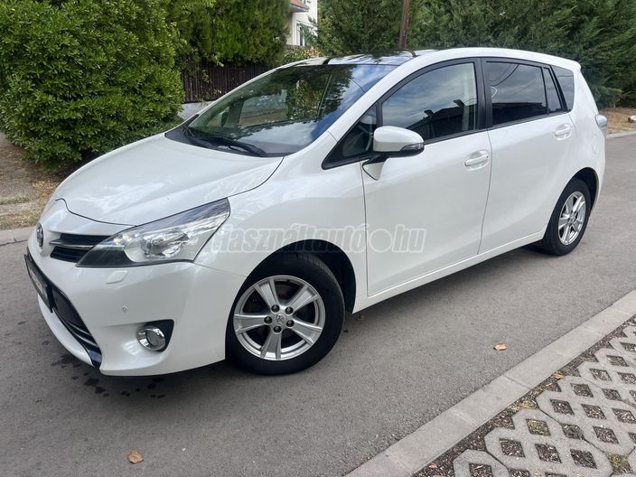 TOYOTA VERSO 2.0 D-4D Sol Navi