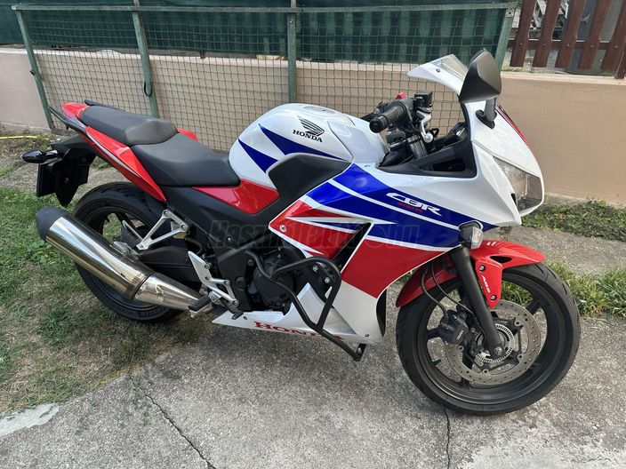 HONDA CBR 300 R