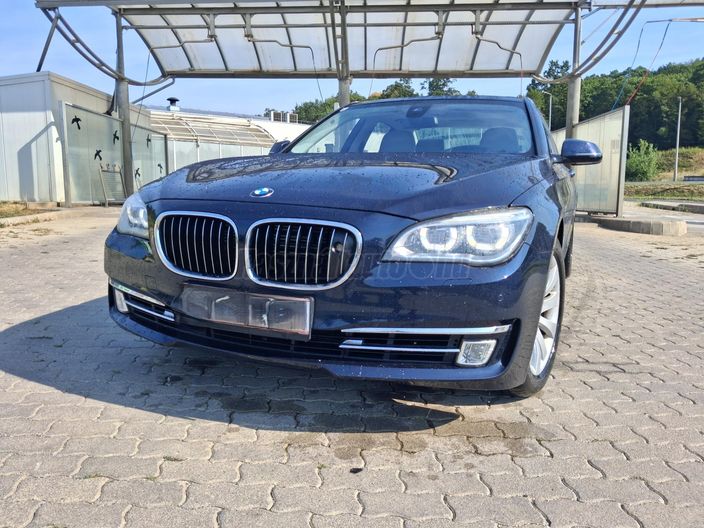 BMW 750 750d xDrive (Automata)