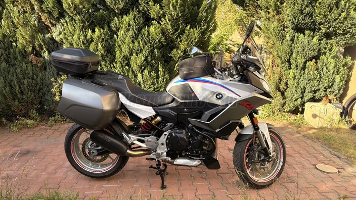 BMW F 900 XR