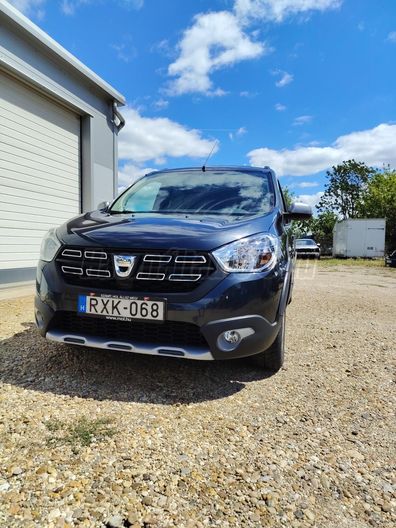 DACIA LODGY 1.5 Blue dCi Stepway (7 személyes )