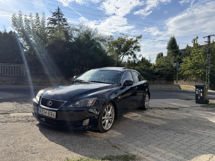 LEXUS IS 250