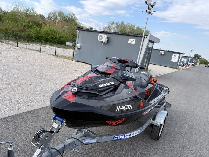 SEA-DOO RXT-X