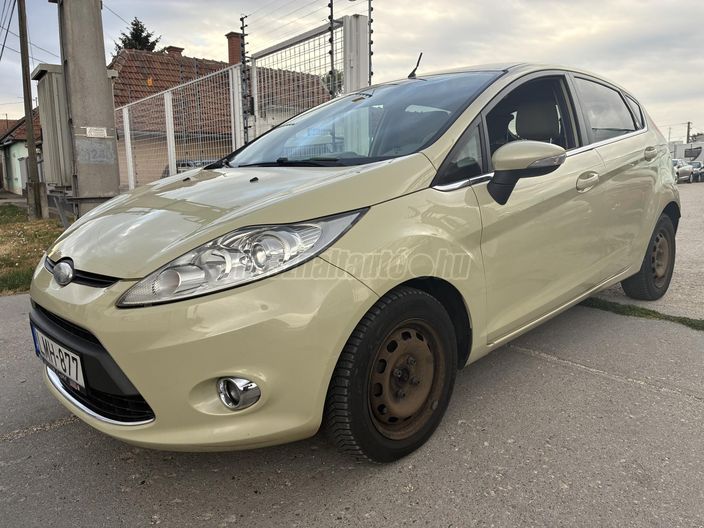 FORD FIESTA 1.4 Ghia