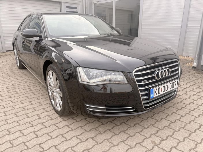 AUDI A8 3.0 V6 TDI DPF quattro Tiptronic ic