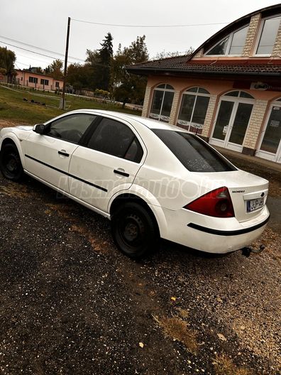 FORD MONDEO 1.8 Ambiente