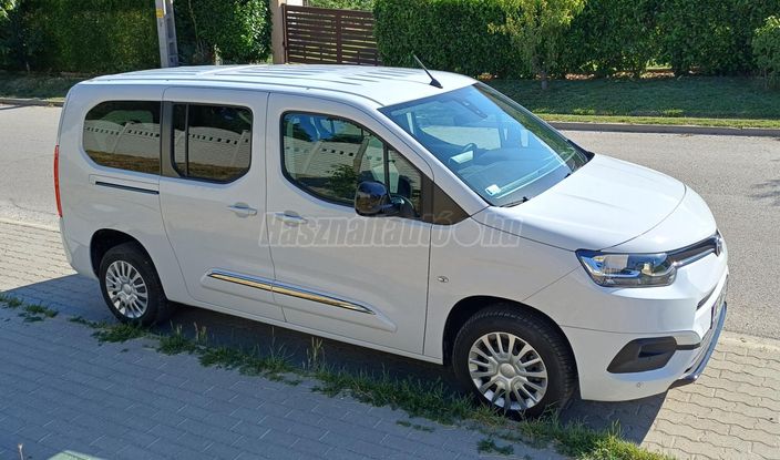 TOYOTA PROACE City Verso 1.2T Shuttle L2H1 [7 személy]