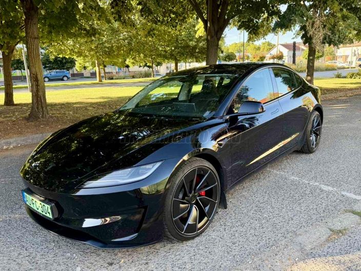 TESLA MODEL 3 Performance AWD (Automata)