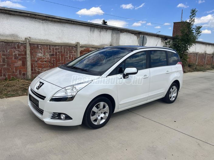 PEUGEOT 5008 1.6 HDi Style